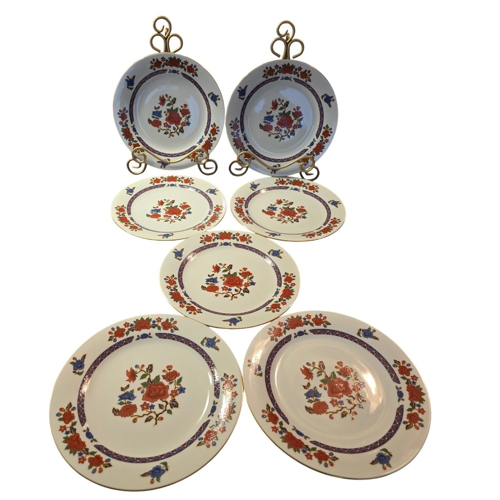 Crown Ming Fine China Old Imari Regent Collection Plates Set of 7 10.5 "